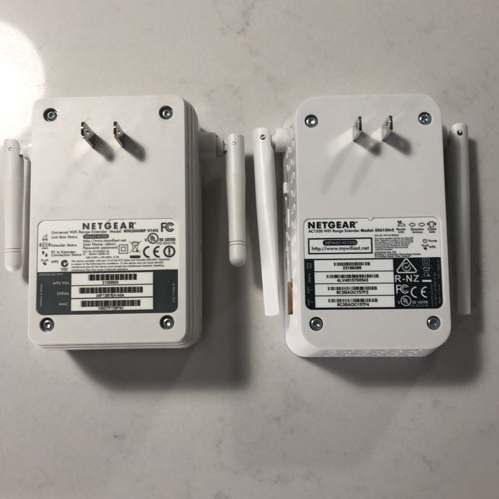 Netgear Universal Range Extenders - Picture 2 of 5